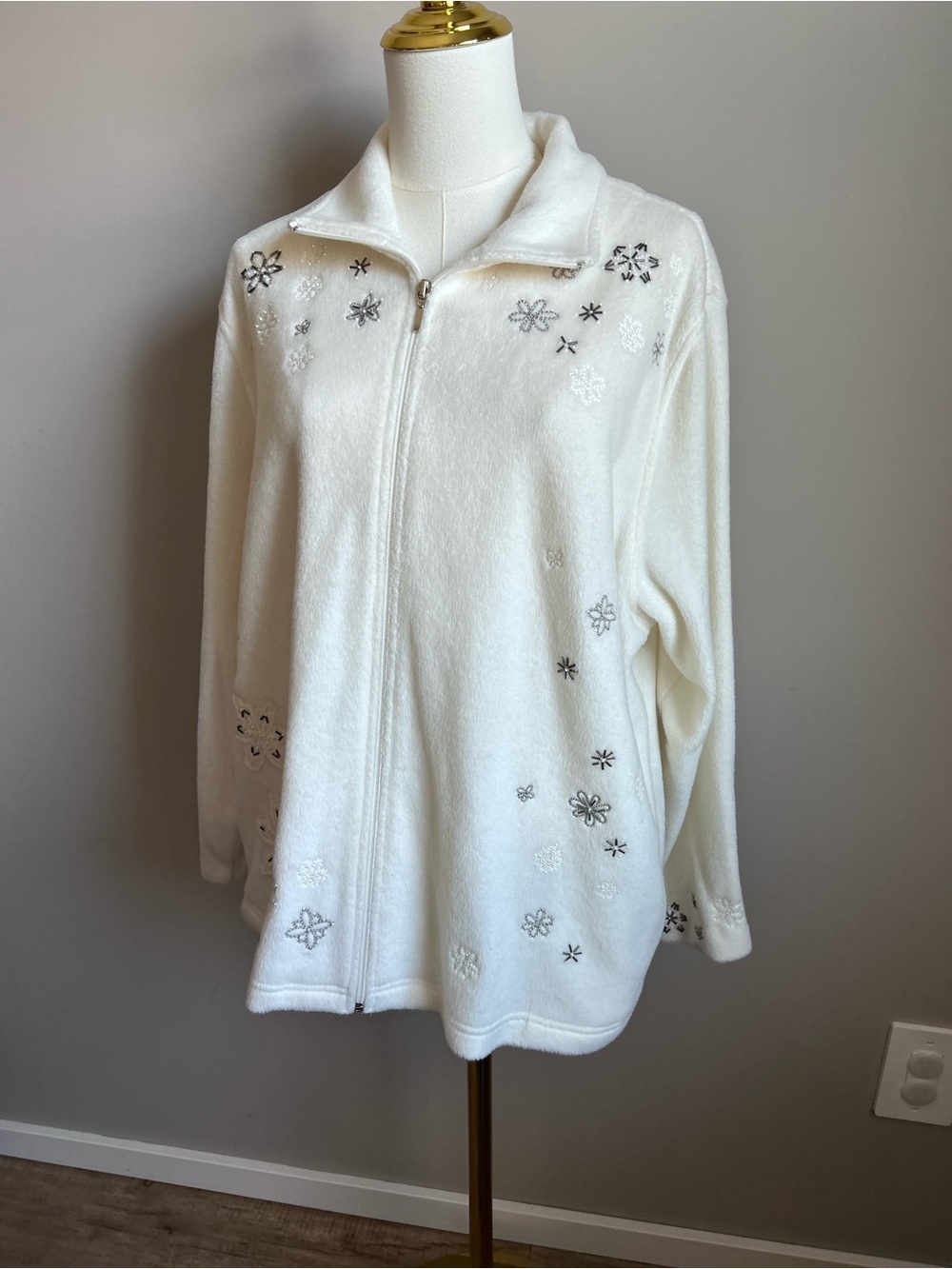 Alia White winter Embellished Zip-Front Cardigan snowflakes embroidered cozy